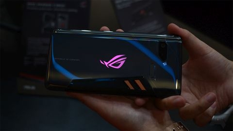 ASUS, yeni oyun telefonu iin Tencent ile ibirliine gidiyor